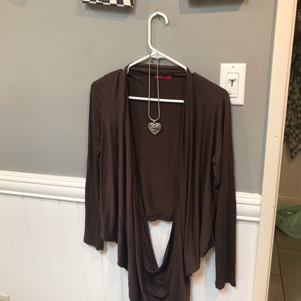 Clothes - Picture 7 of 8